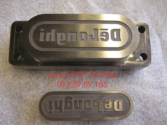 Khắc cắt chữ khắc logo bằng laser CNC trên khuôn mẫu giá rẻ